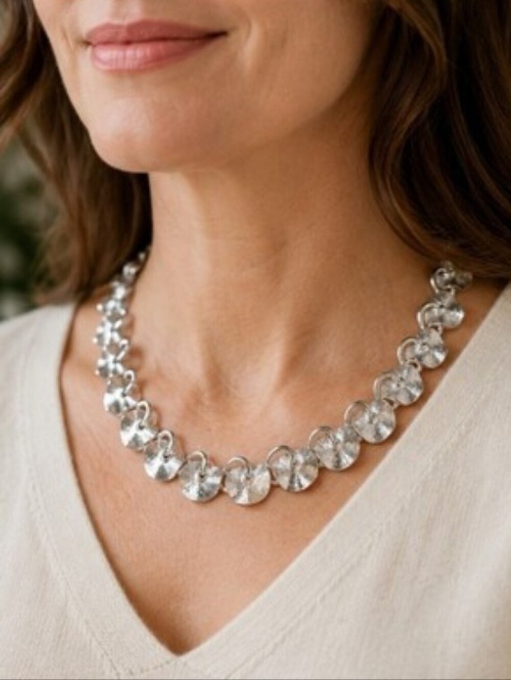 Lisner Silver Tone Lily Pad Leaf Necklace Vintage‎ Textured Choker Adjustable